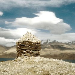 photo on the top of the world ladakh india